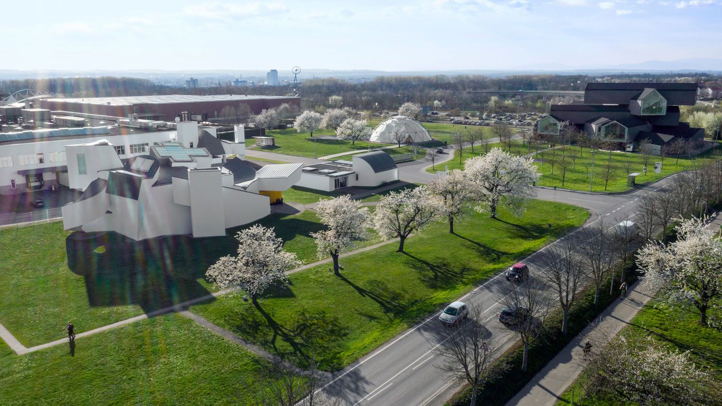 vepsalainen_vitra_campus_vitrahaus_design-museum_frank_gehry_herzog-and-de-meuron.jpeg