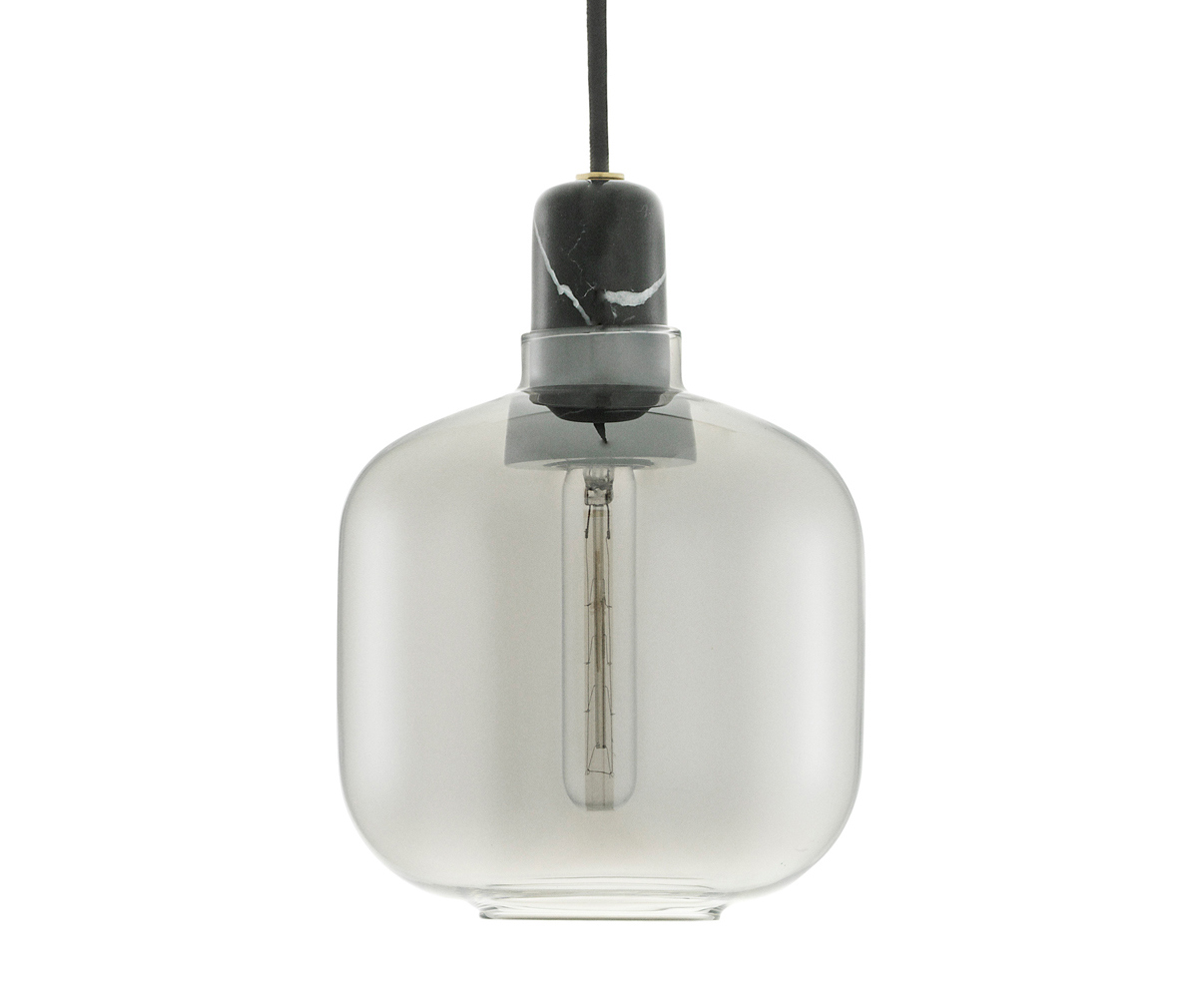 Normann Copenhagen Amp-riippuvalaisin savunharmaa/musta, K 17 cm