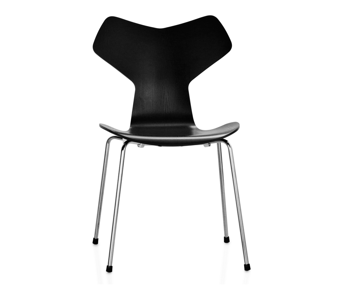 Fritz Hansen Grand Prix -tuoli 3130 kuultomaalattu musta