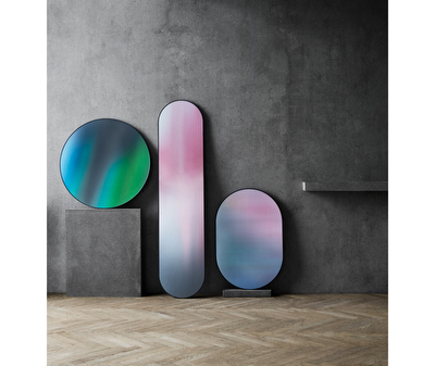 Studio Roso Mirror