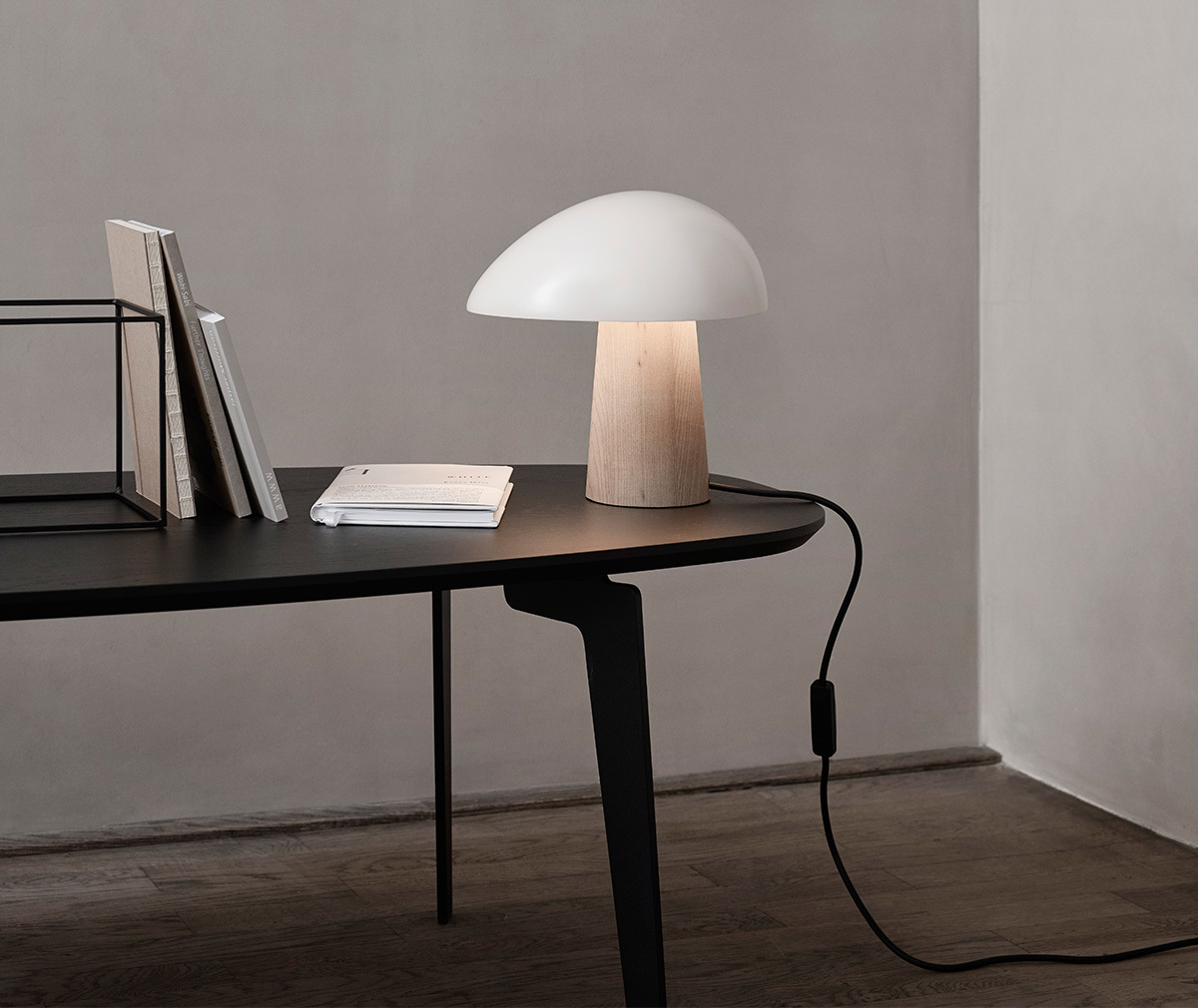 Fritz Hansen Night Owl Table Lamp, White/Ash Vepsäläinen