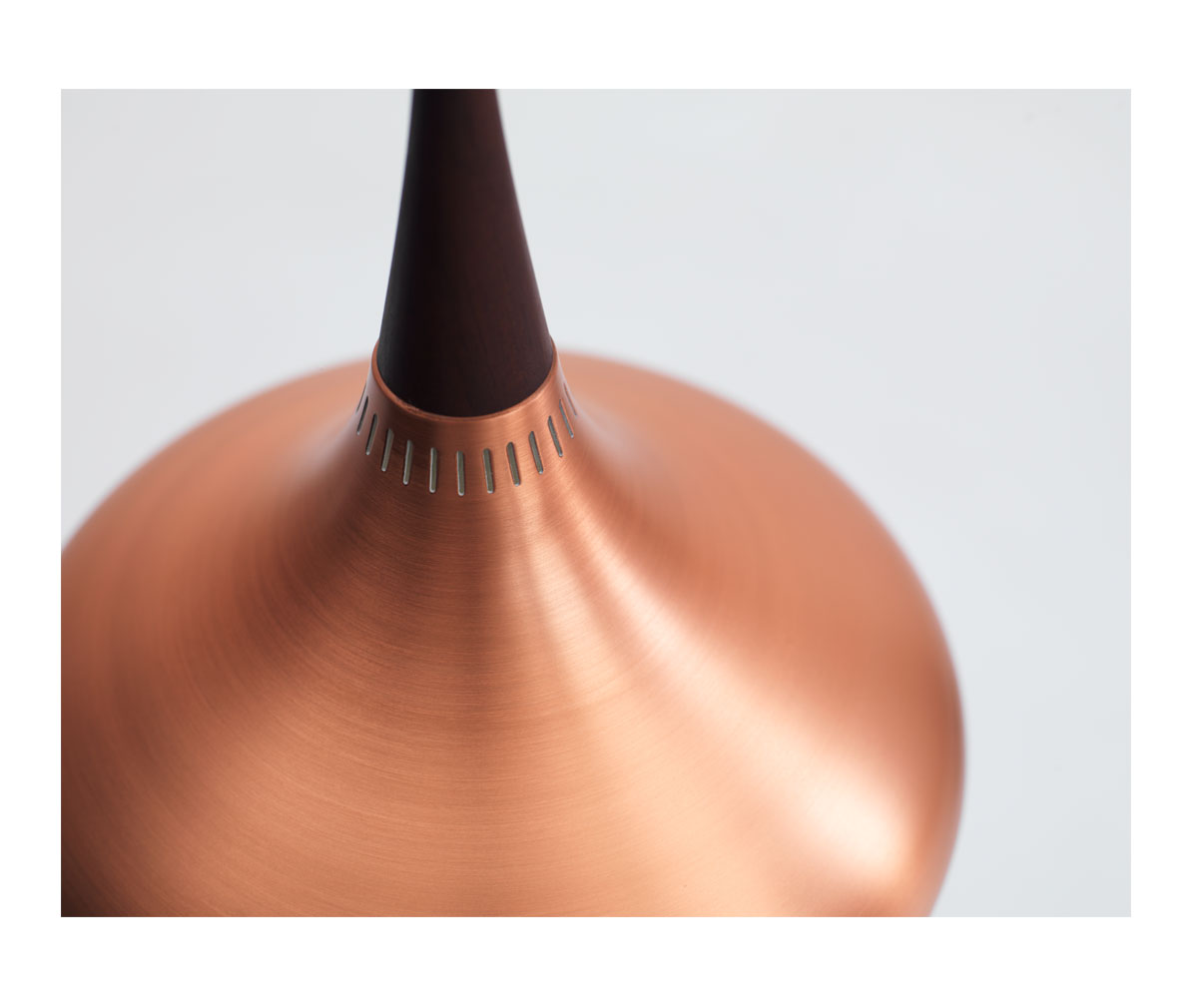 Fritz Hansen Orient P2 Pendant, Copper | Vepsäläinen