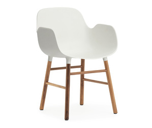 Form-tuoli käsinojilla, valkoinen/pähkinä