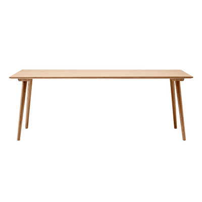 In Between SK5 Dining Table
