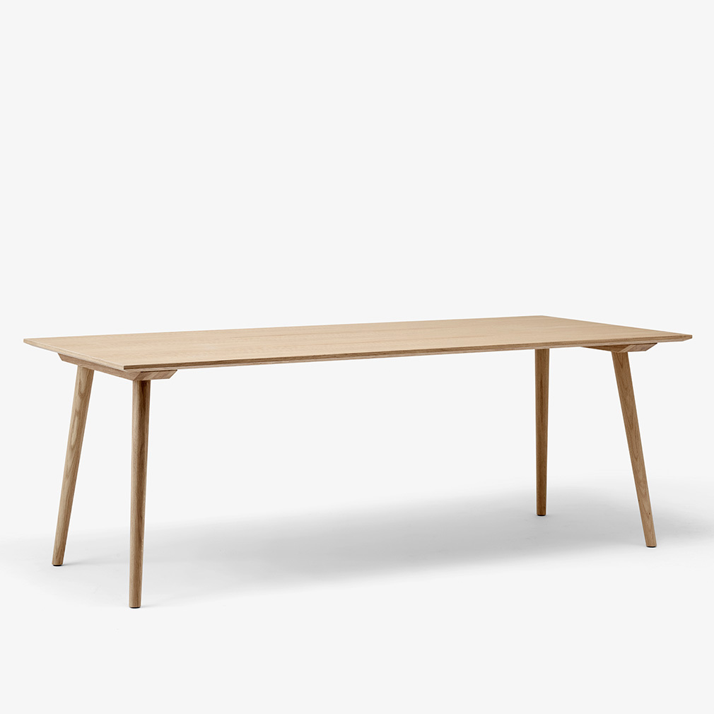 In Between SK5 Dining Table
