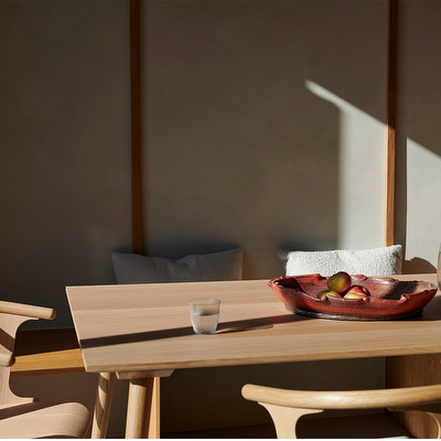 In Between SK5 Dining Table