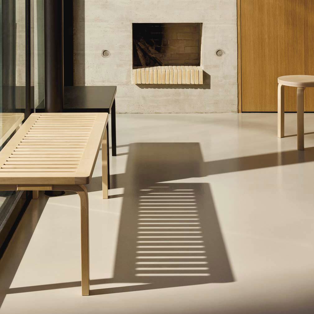 Bench 153B