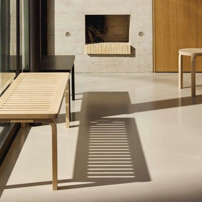 Bench 153B