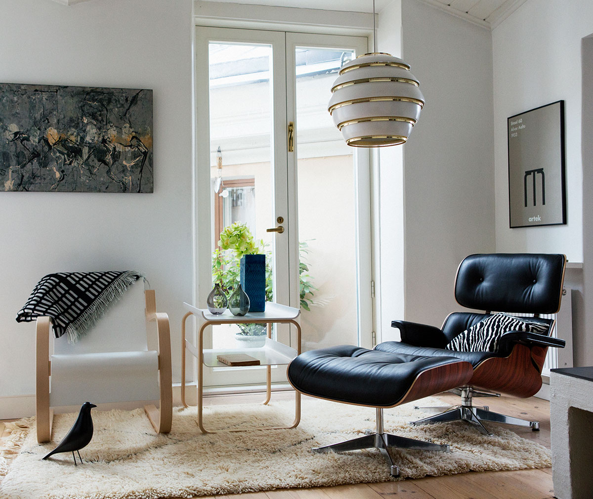 Side table for eames chair on sale