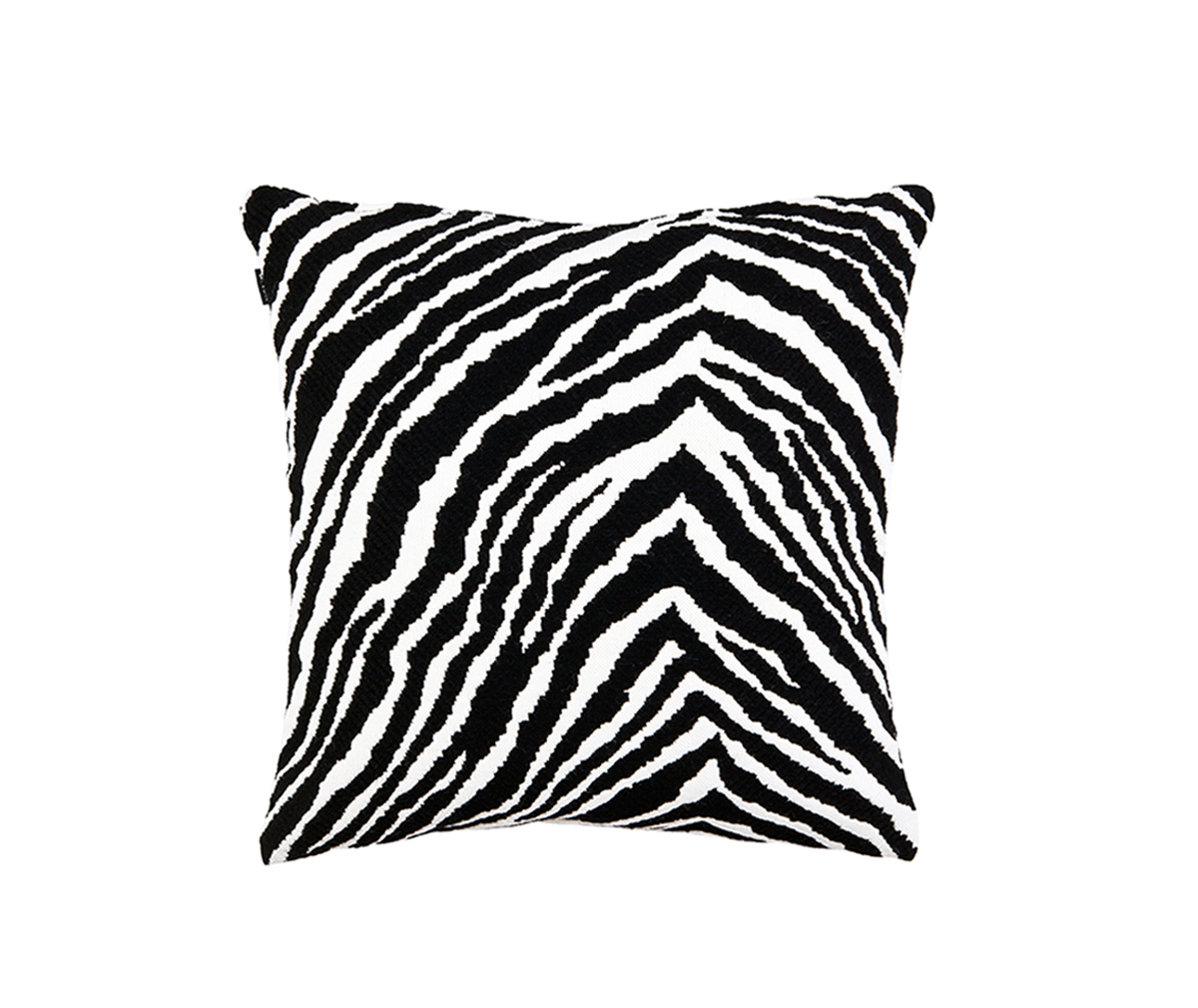 Artek Zebra-tyyny 40 x 40 cm, sis. sisätyynyn