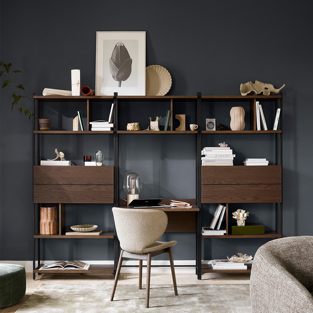 BoConcept Calgary Shelf with Desk, Dark Oak / Black | Vepsäläinen