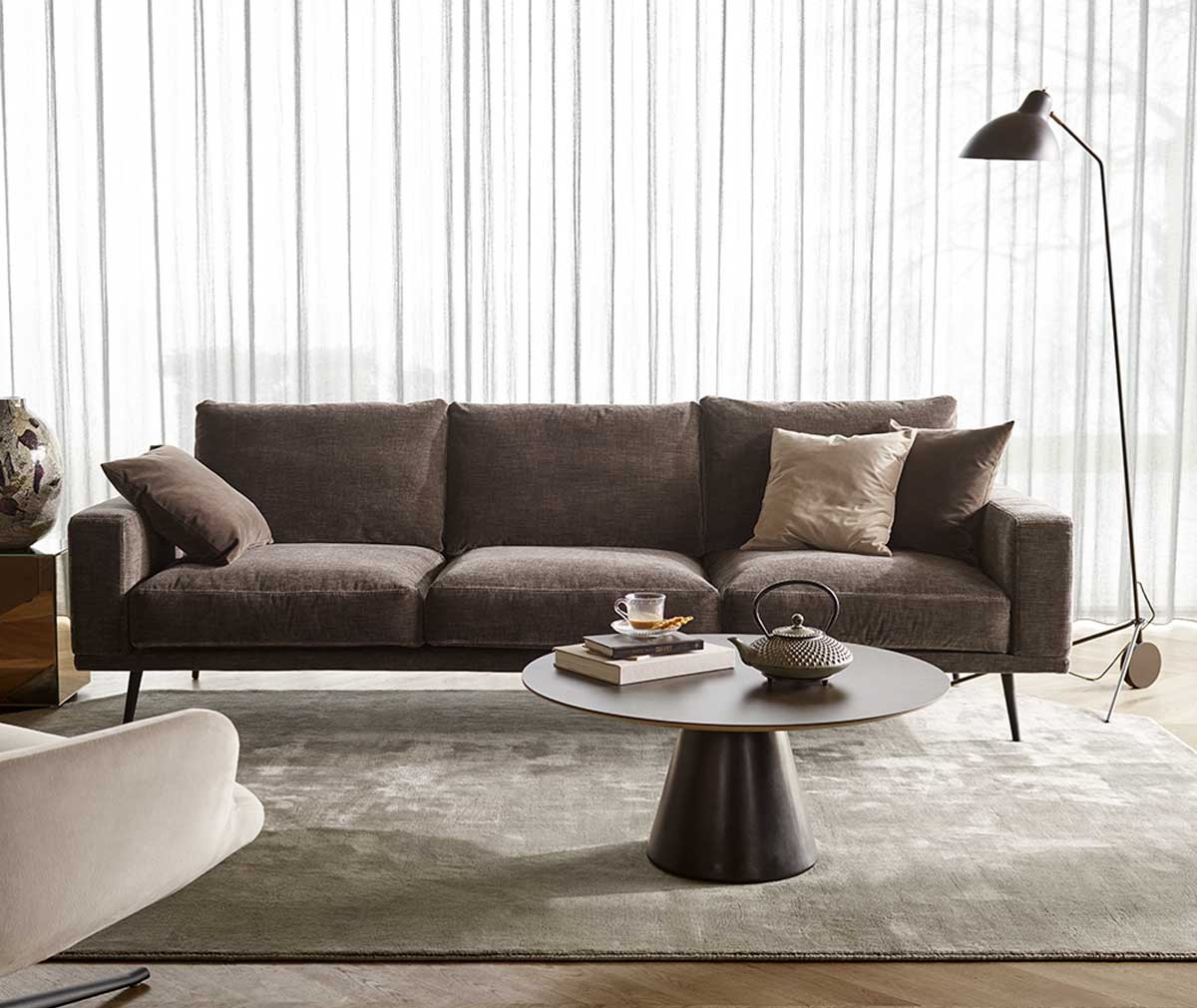 BoConcept Carlton Sofa, Napoli Fabric 2251 Taupe | Vepsäläinen