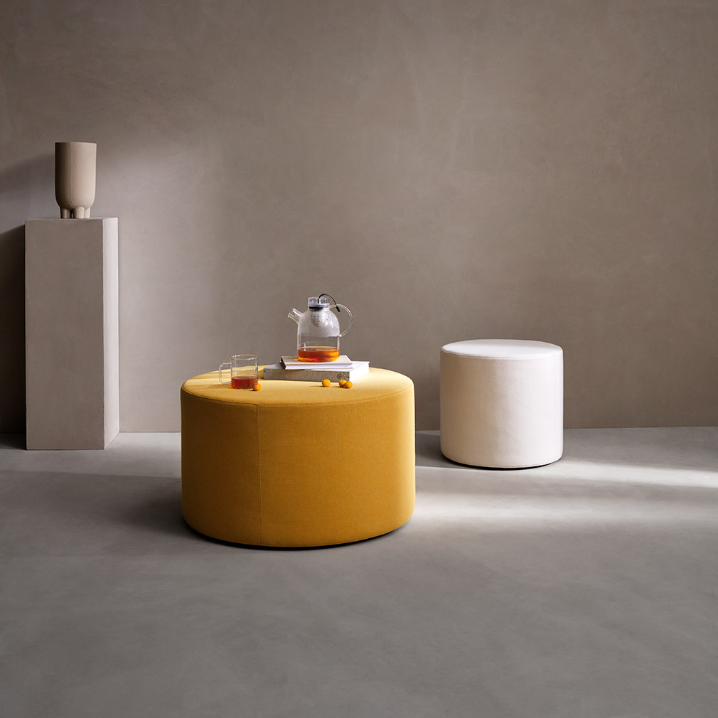 BoConcept Eden Footstool, Velvet Fabric 3031 Blue | Vepsäläinen