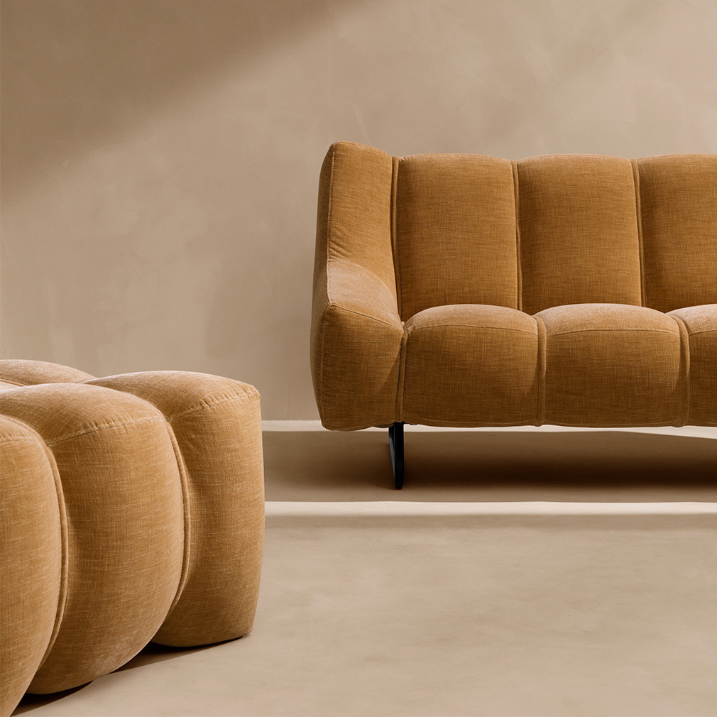 Nawabari Sofa