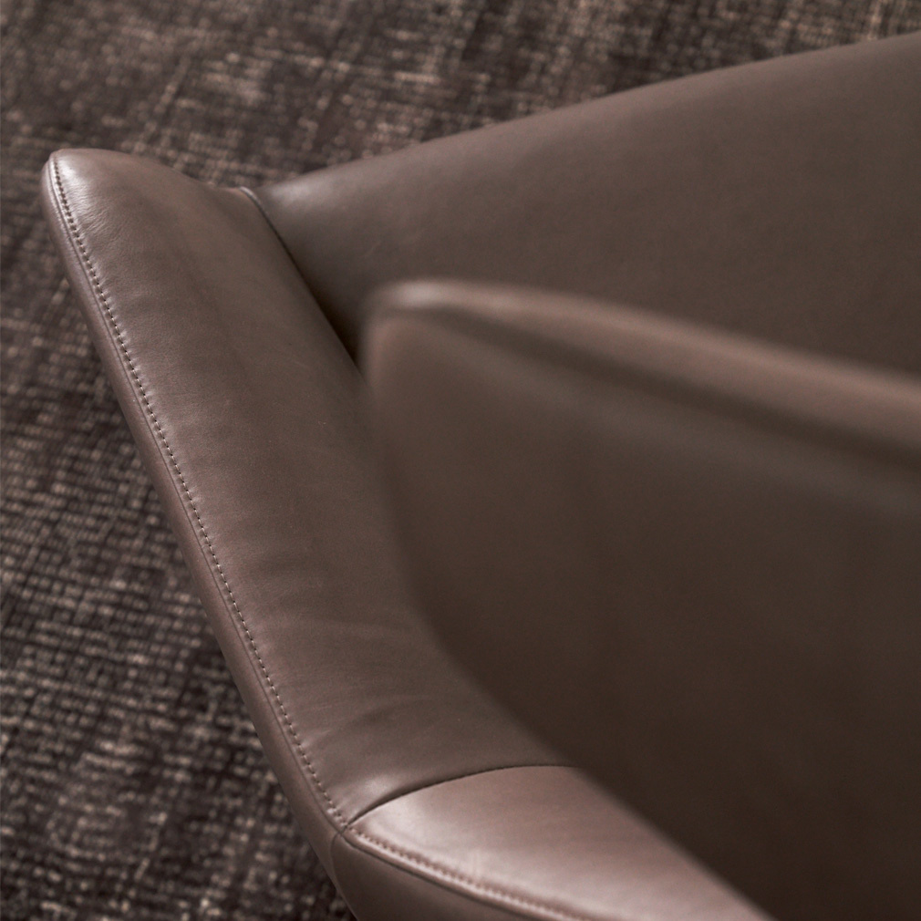 Porto Armchair
