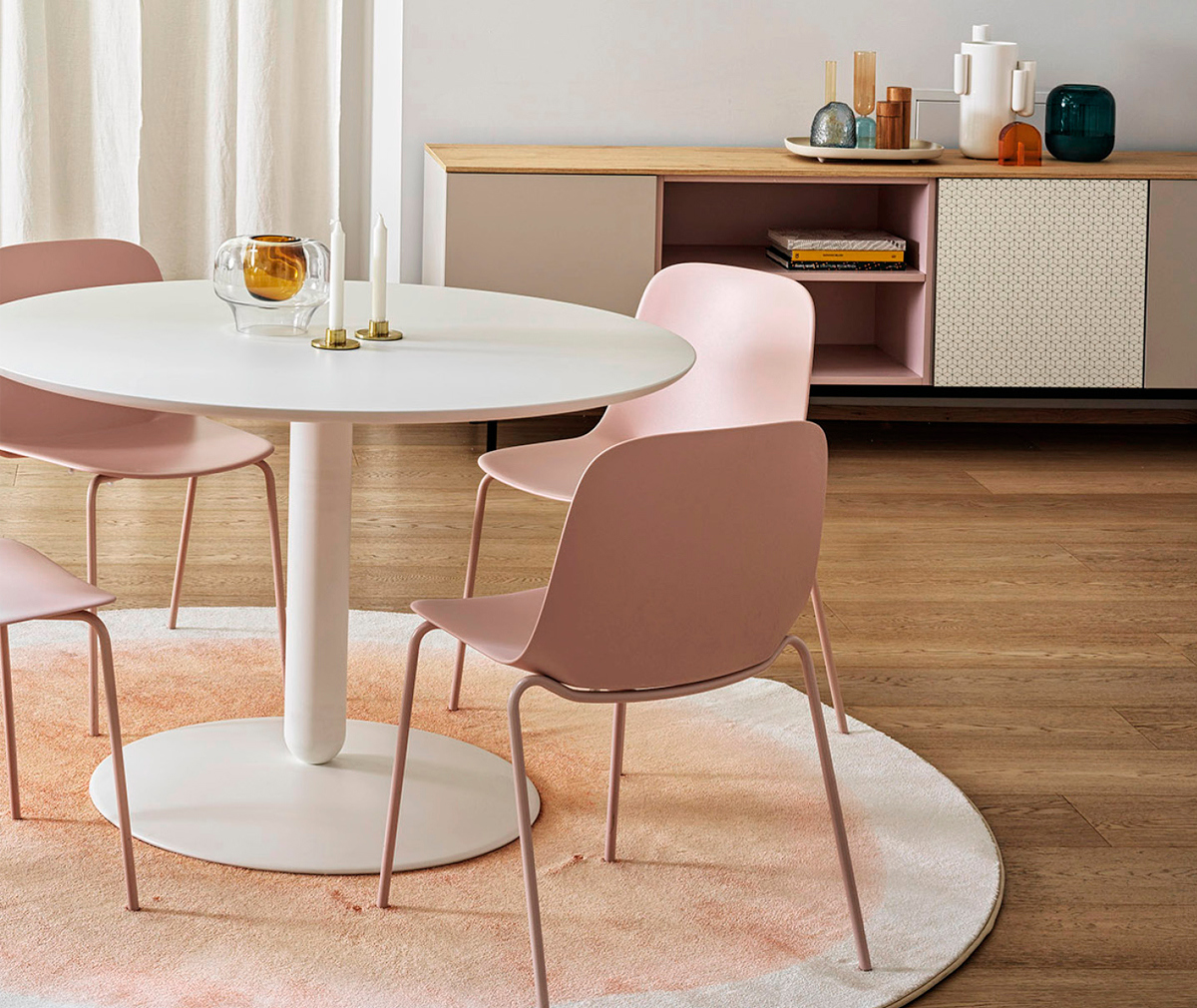 Balance Dining Table