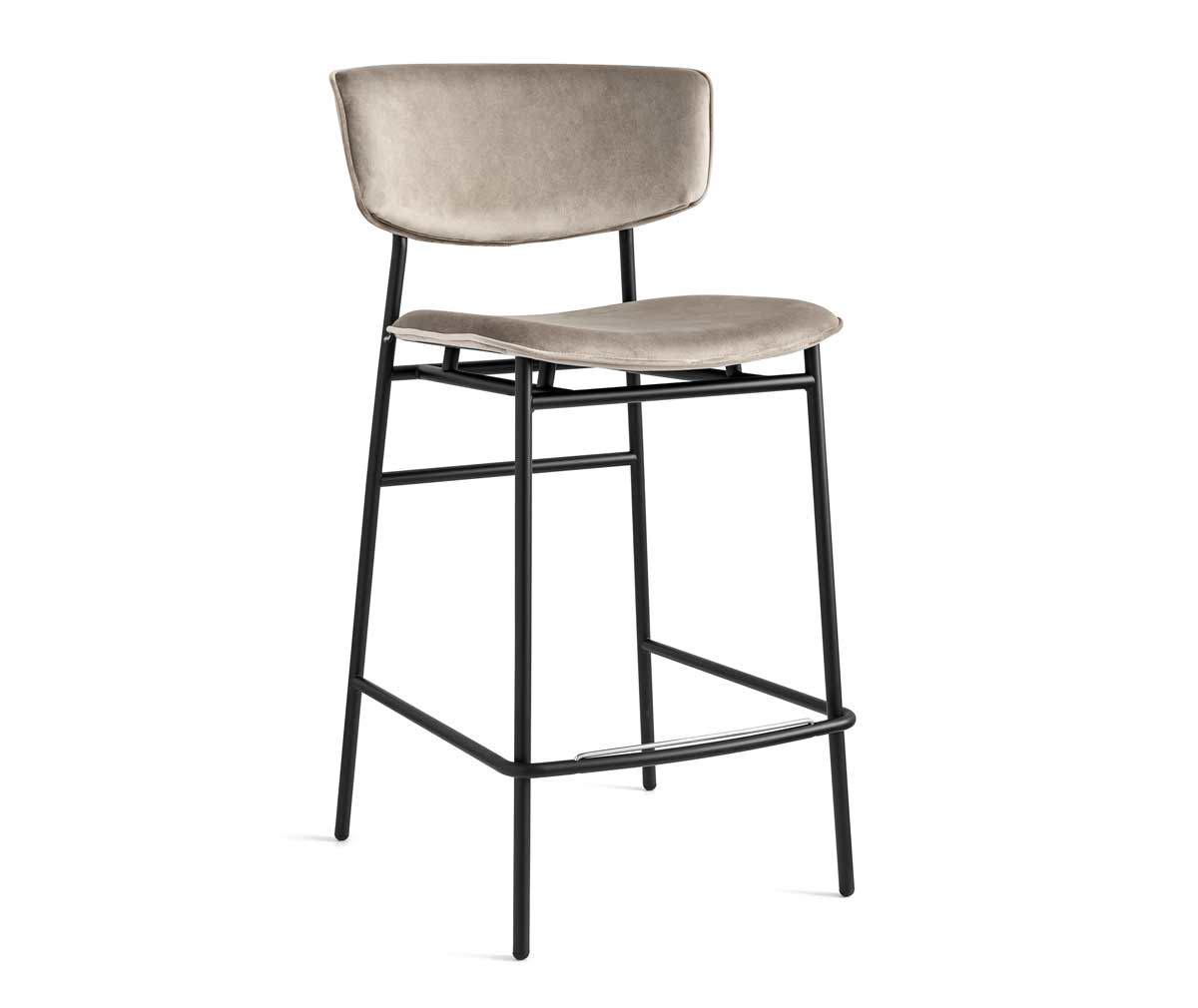 Calligaris Fifties Bar Stool, Sand Velvet/Matt Black Vepsäläinen