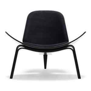 CH07 Armchair, Black Oak / Black Leather