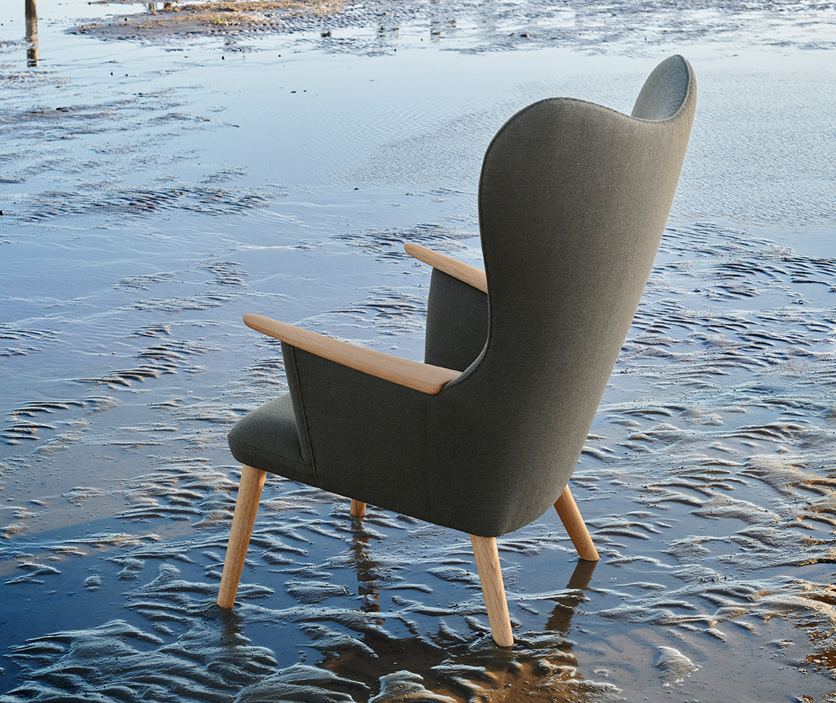 Carl hansen 2025 armchair