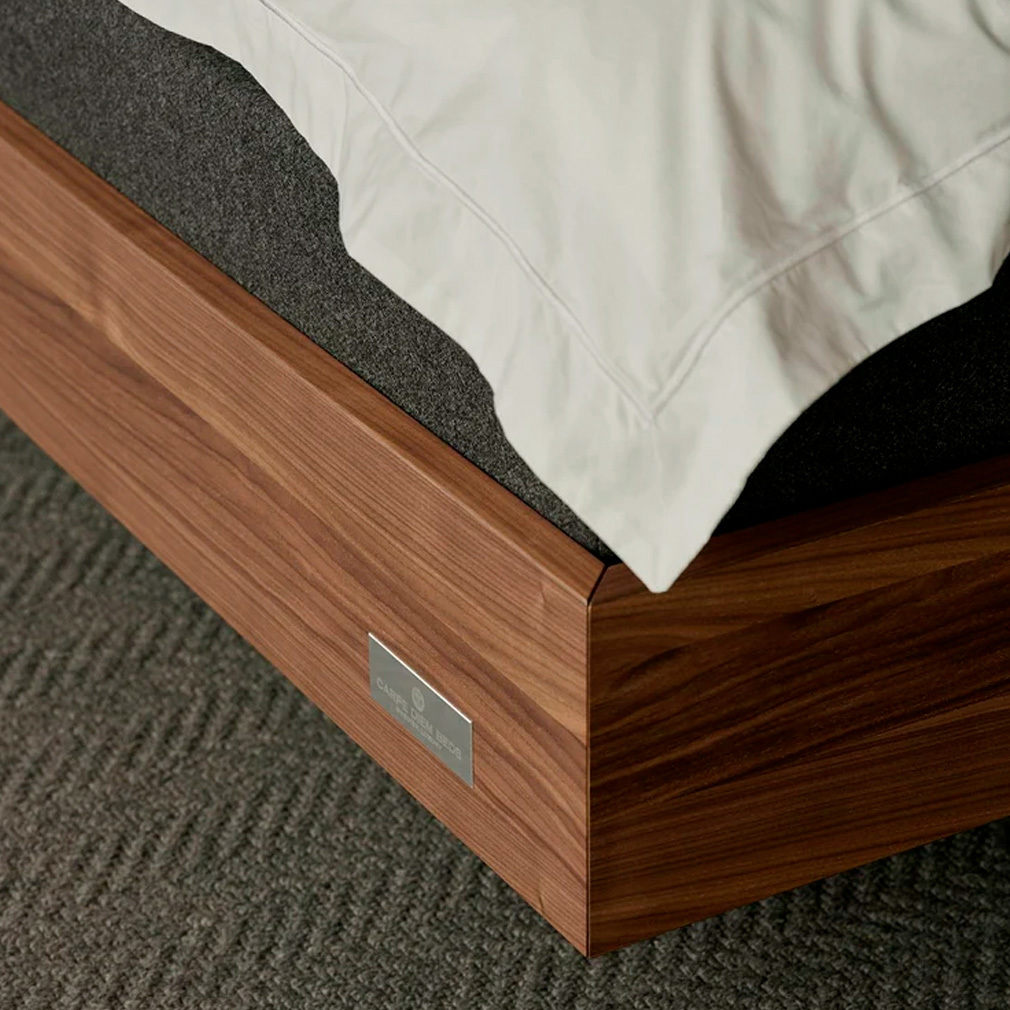 Hällsö Bed