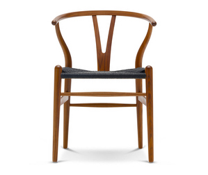 CH24 Wishbone Chair, Lacquered Walnut, Black Seat