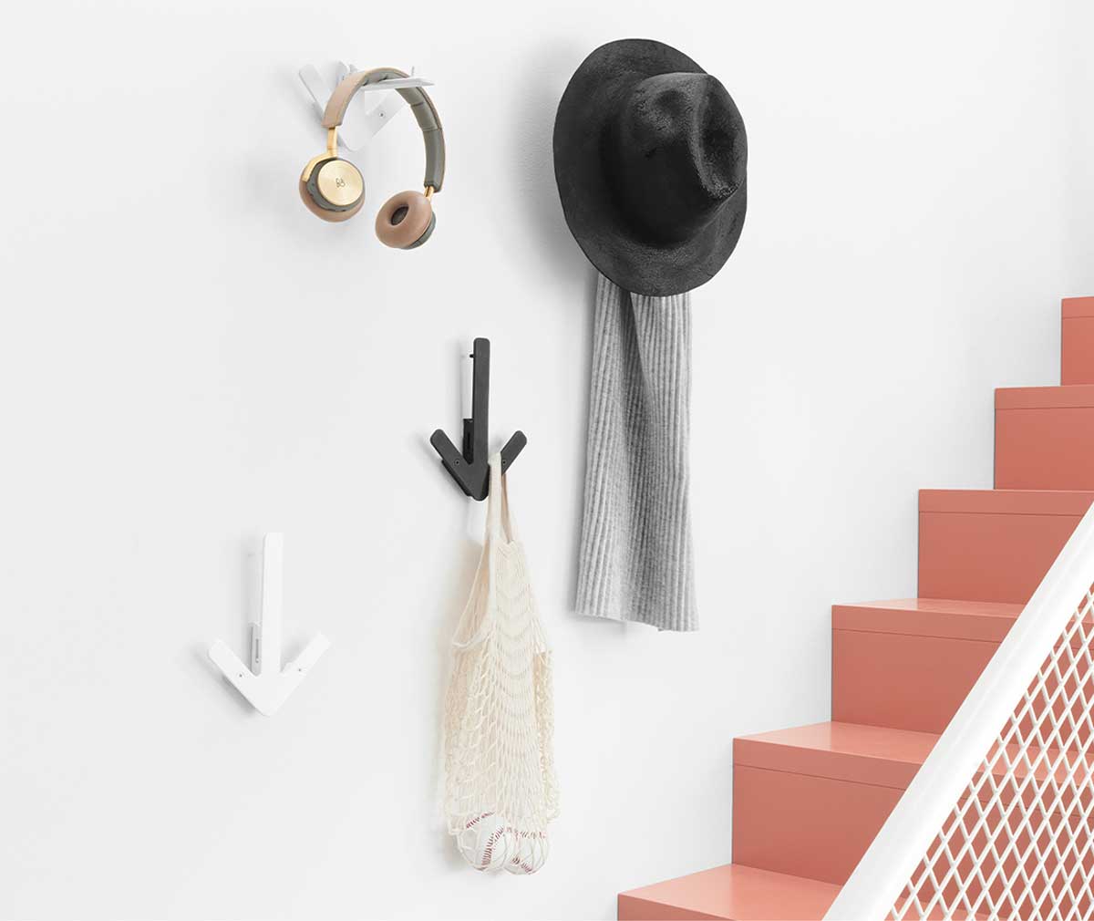 Design House Stockholm Arrow Coat Rack White Vepsalainen