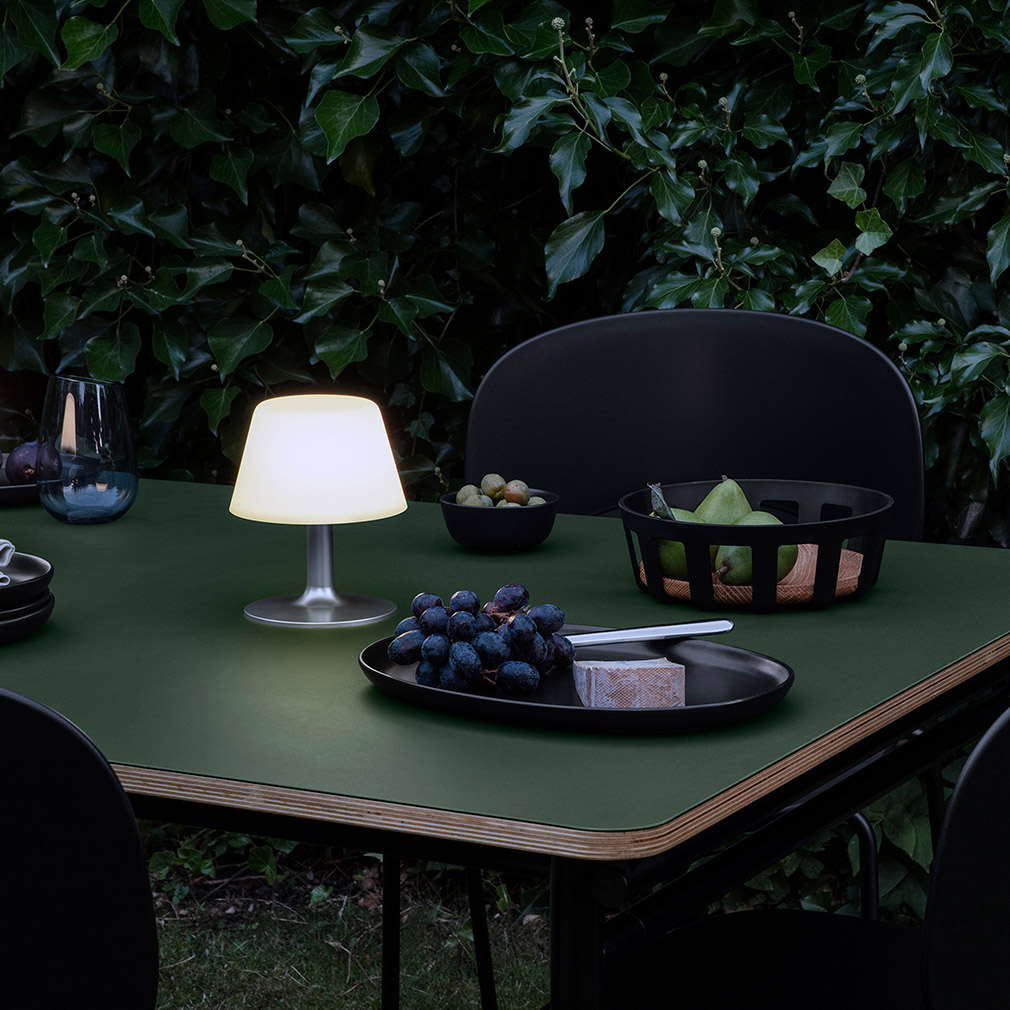 Eva Solo SunLight Table Lamp White Silver Veps l inen