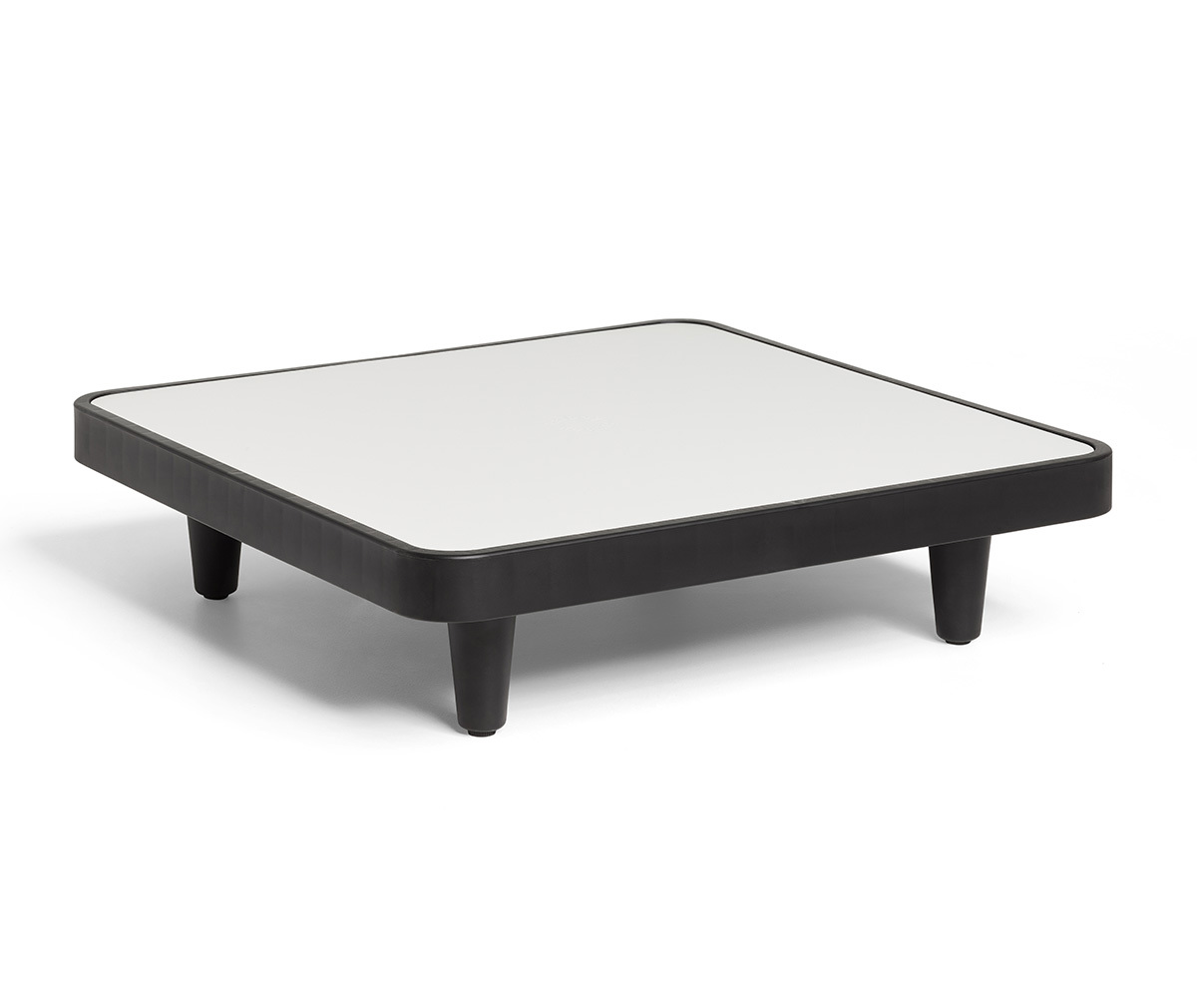 Paletti Table