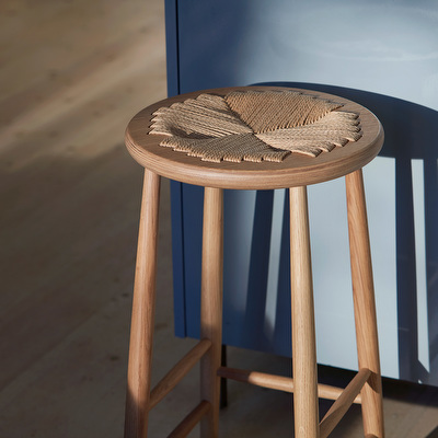 J165C Stool