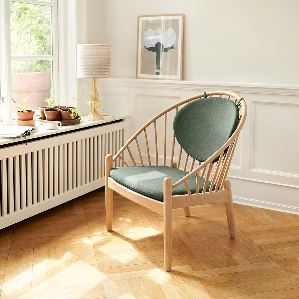 J166 Jørna Armchair