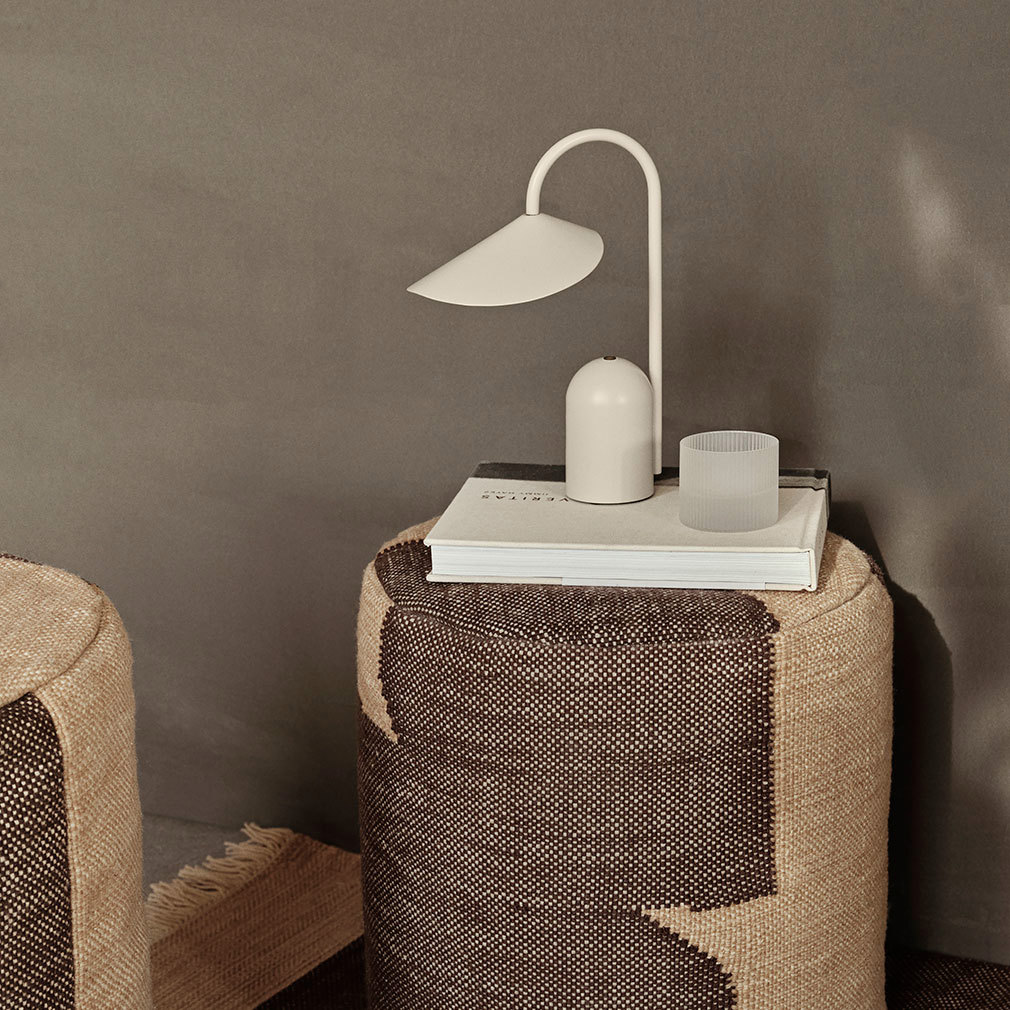 Arum Portable -pöytävalaisin