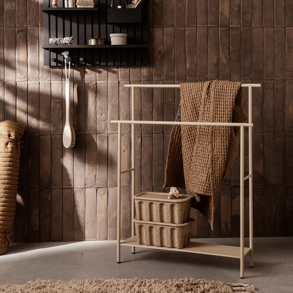 Ferm Living Dora Towel Stand Cashmere Vepsalainen