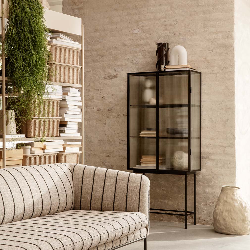その他 ferm living Ferm Living Haze Vitrine, Glass/Black | Vepsäläinen