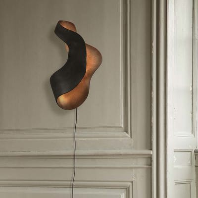 Oyster Wall Lamp