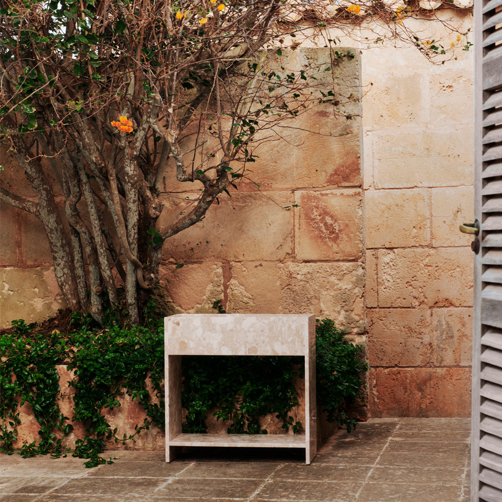 Stone Plant Box -kasviteline