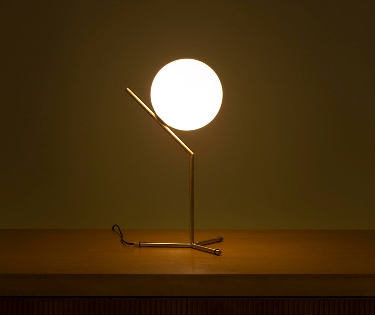 IC Lights T1 Table Lamp