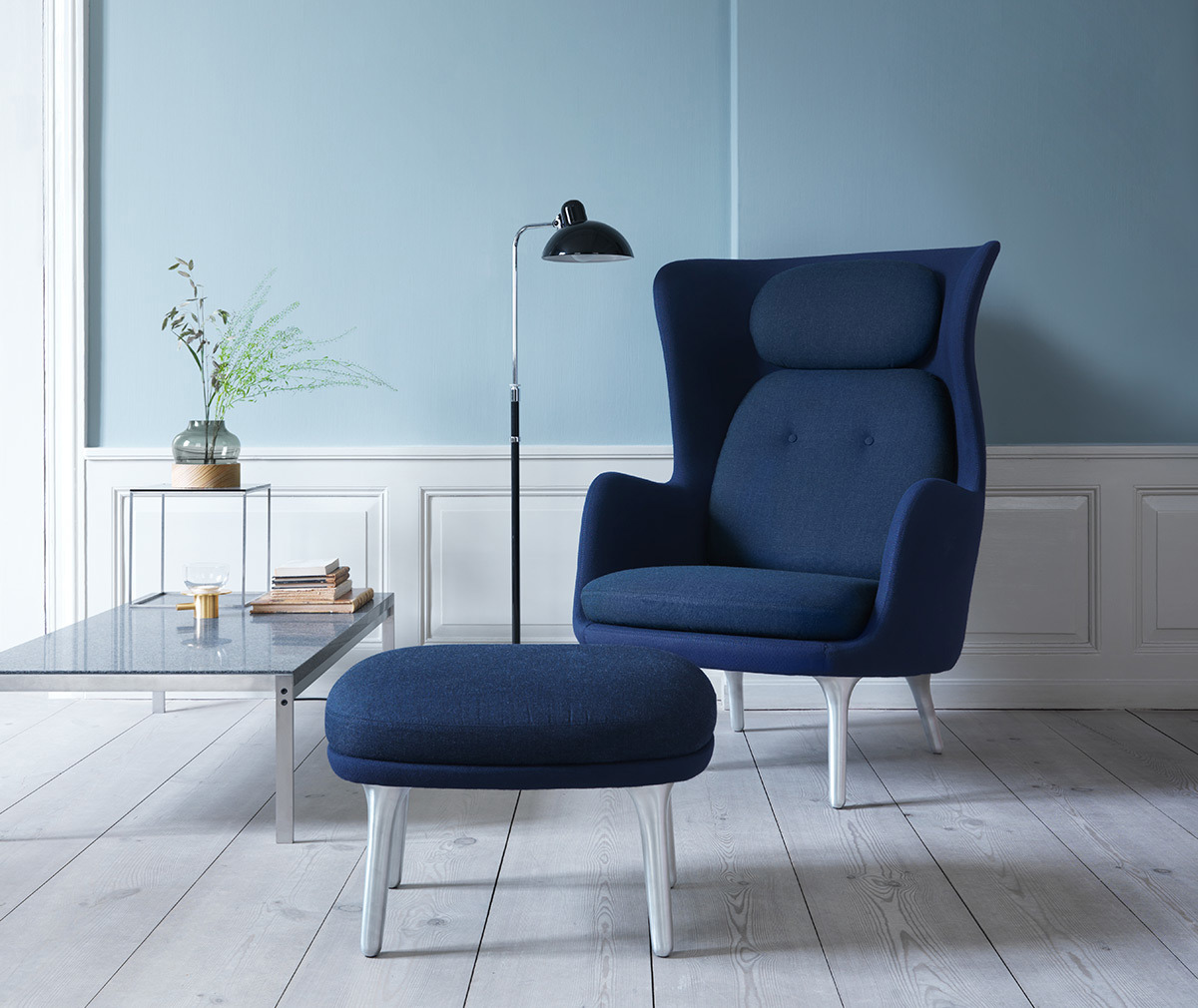 Ro Armchair