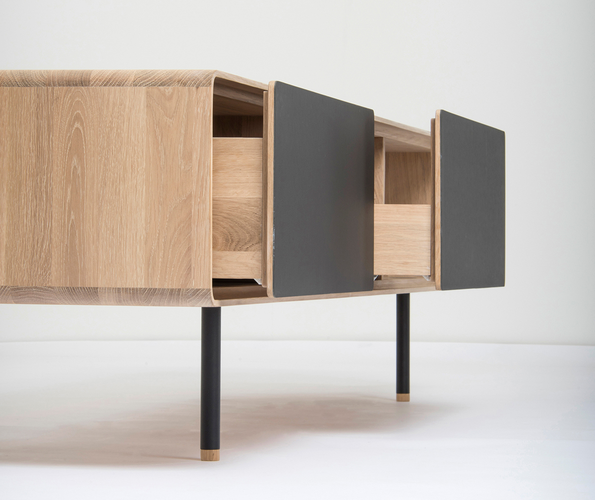 Fina Sideboard