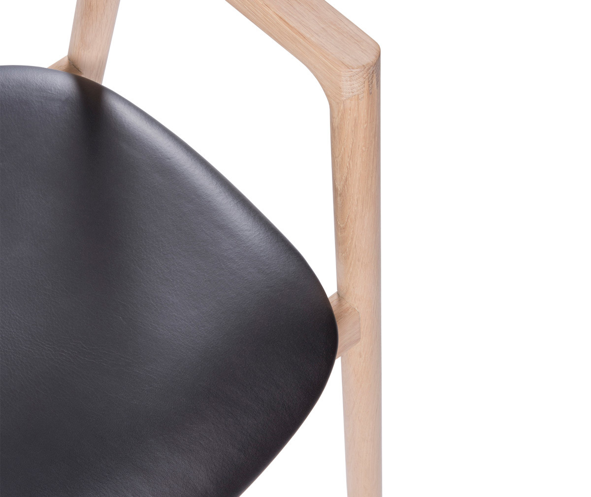 Muna Chair