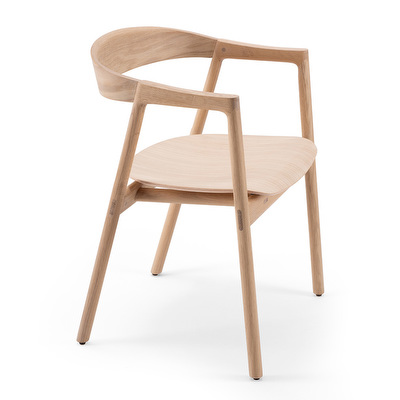 Muna Chair