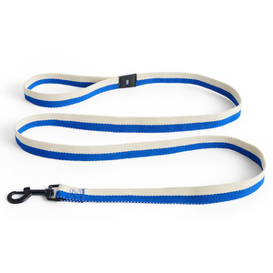 HAY Dogs -talutushihna, blue/off-white, litteä