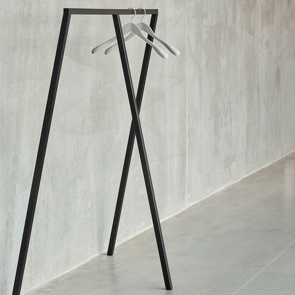Loop Stand Wardrobe -vaaterekki