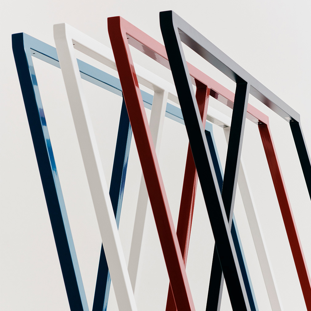 Loop Stand Wardrobe -vaaterekki