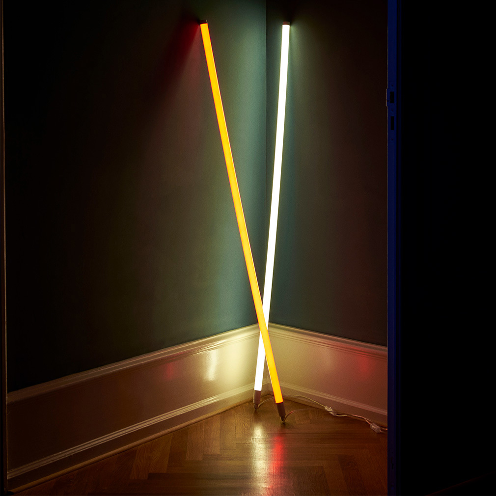 Neon Tube -valaisin
