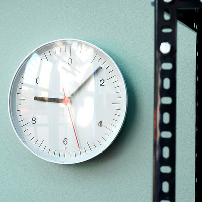Wall Clock -seinäkello