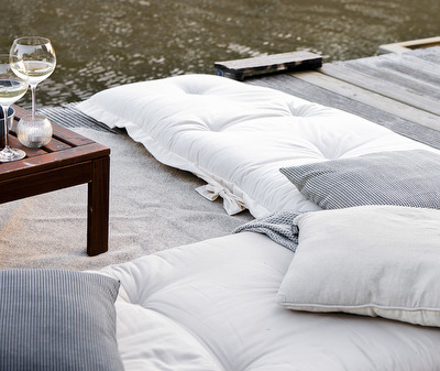 Sit And Sleep Out -patja