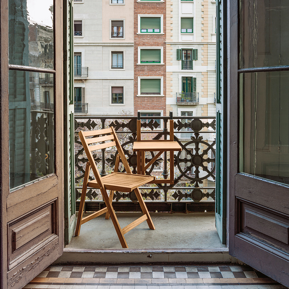 Amarilis Balcony Table