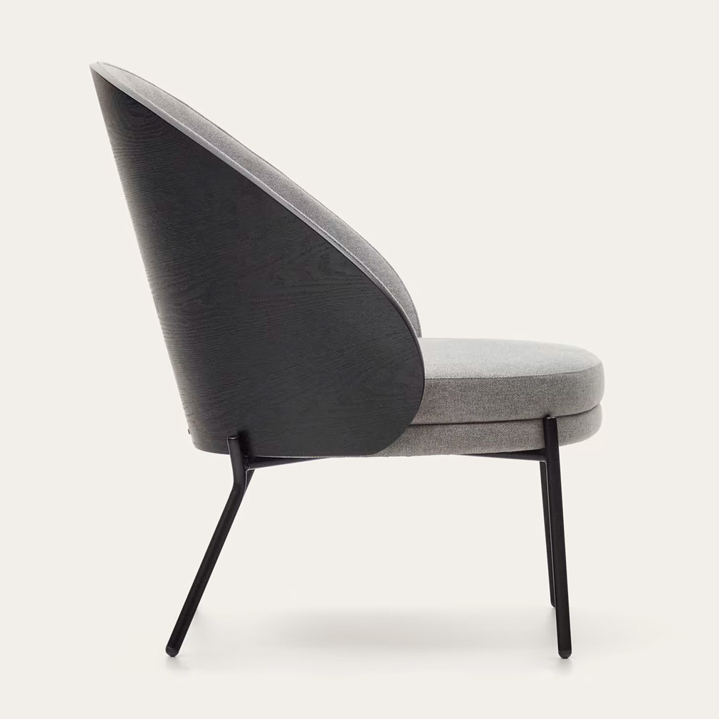 Eamy Armchair