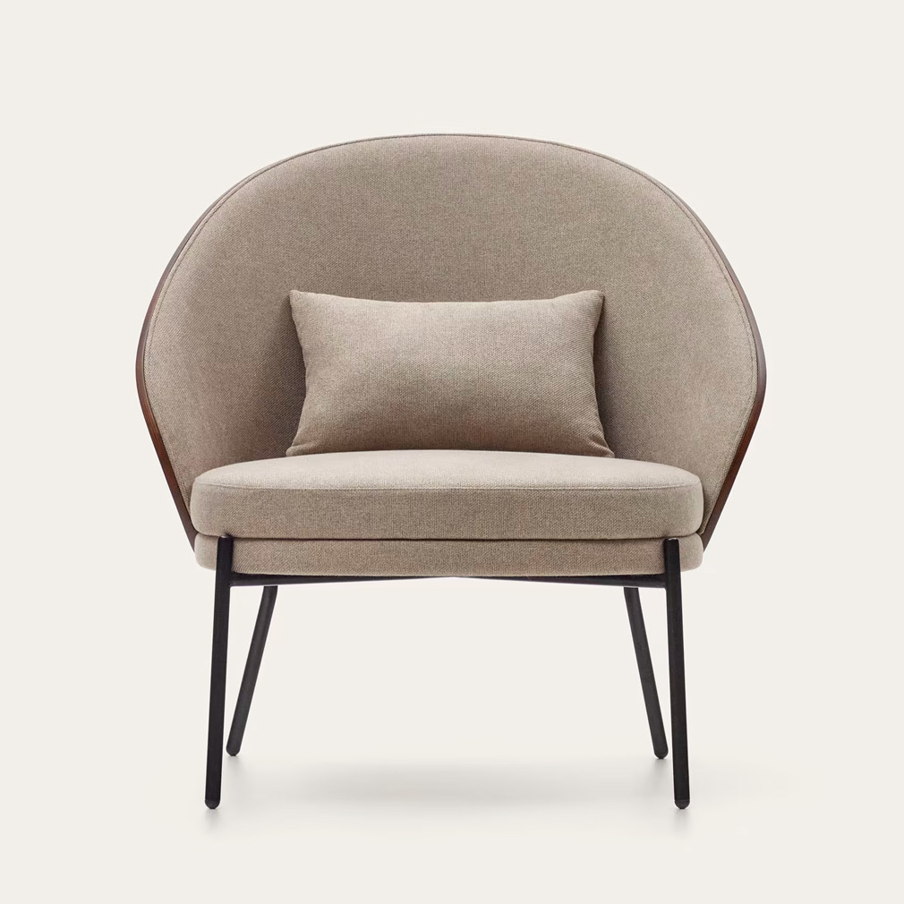 Eamy Armchair