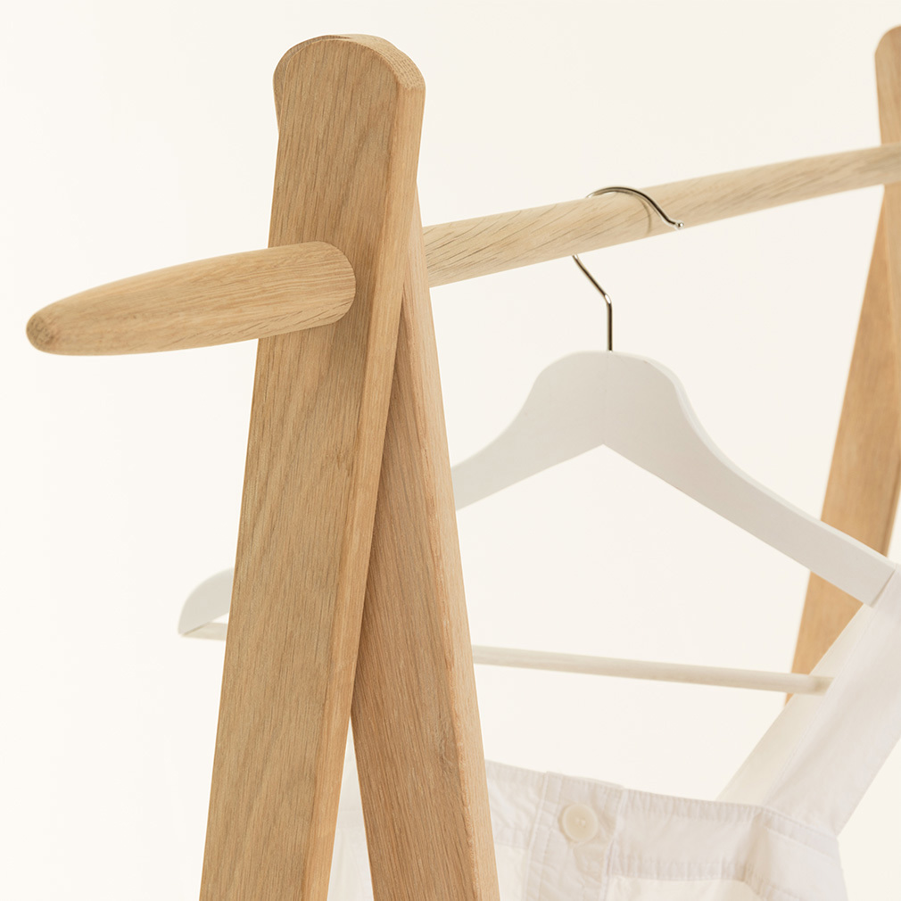 Natane Clothes Rack